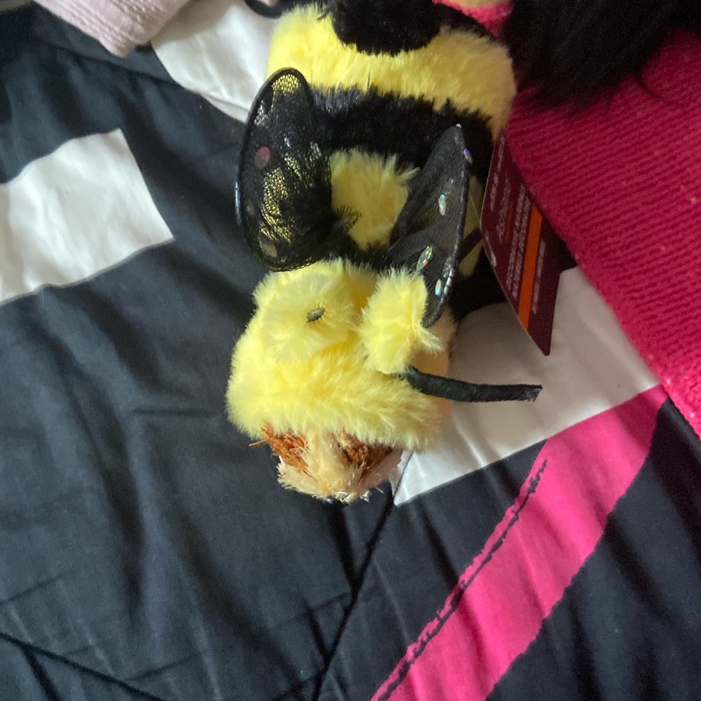 Bumblebee decor
